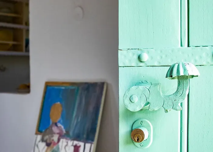 Case de vacanță Anemoperasma - Peaceful In An Olive Grove Stafylos