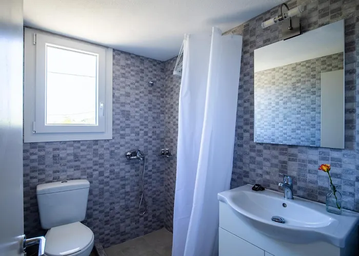 Case de vacanță Anemoperasma - Peaceful In An Olive Grove