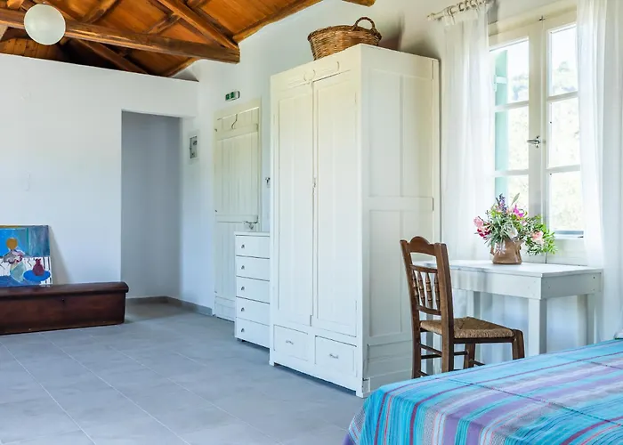 Anemoperasma - Peaceful In An Olive Grove Case de vacanță *